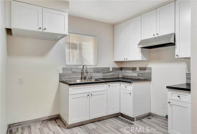 14233 Sylvan Street - Photo 1