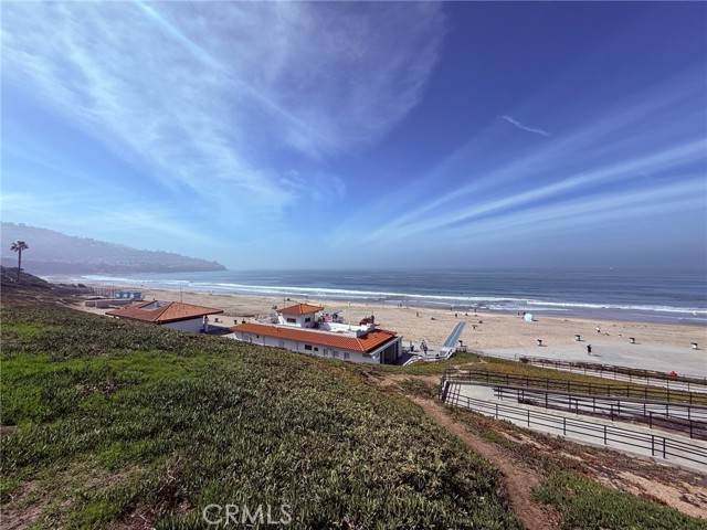323 Francisca Avenue - Photo 1