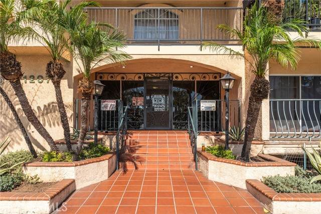 1207 Obispo Avenue - Photo 1