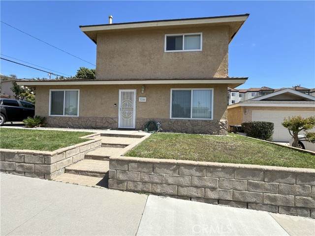 3246 Locust Avenue - Photo 1