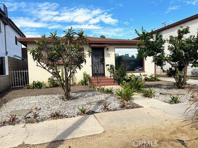 2323 Carmona Ave - Photo 1