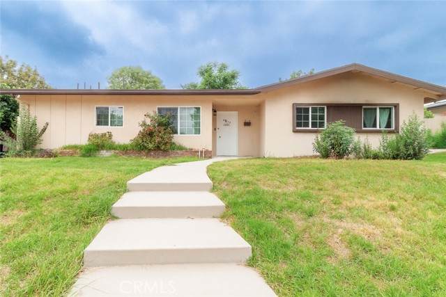 8539 Corbin - Photo 1