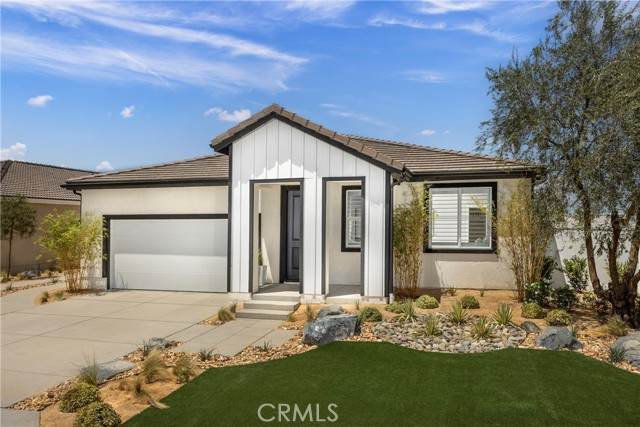 1577 Houlguin Street - Photo 1