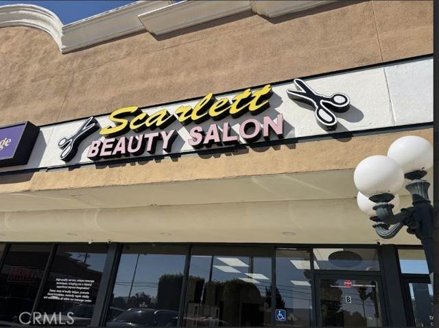 16935 Vanowen - Photo 1