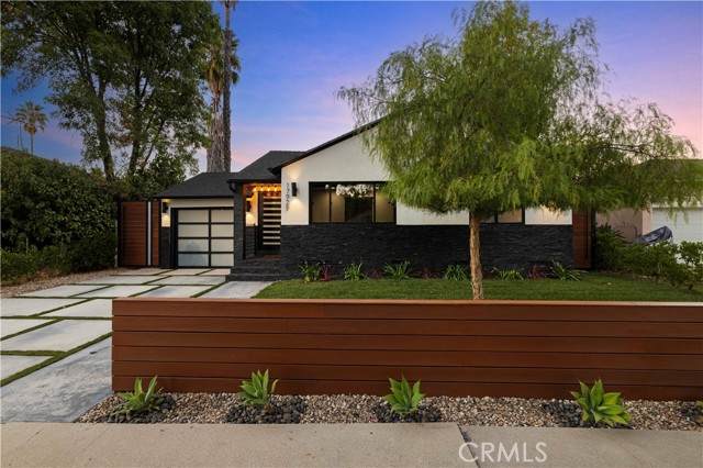 17929 Martha Street - Photo 1