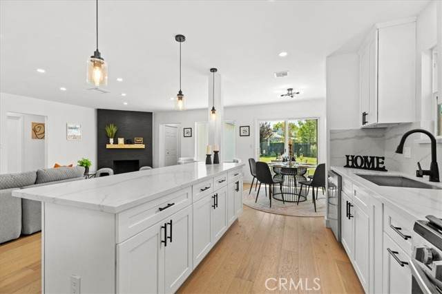 5815 Saloma Avenue - Photo 1