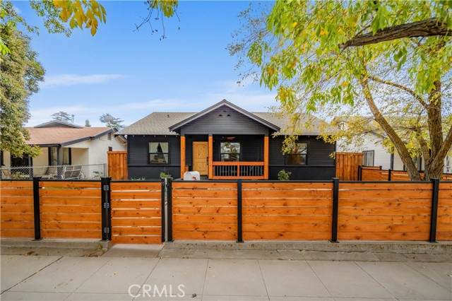 324 F Street - Photo 1