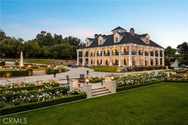 85 Crestview - Photo 1