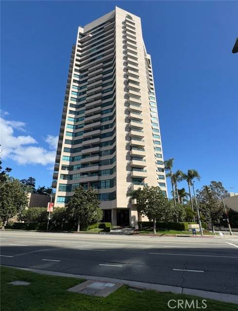 10490 Wilshire Boulevard - Photo 1