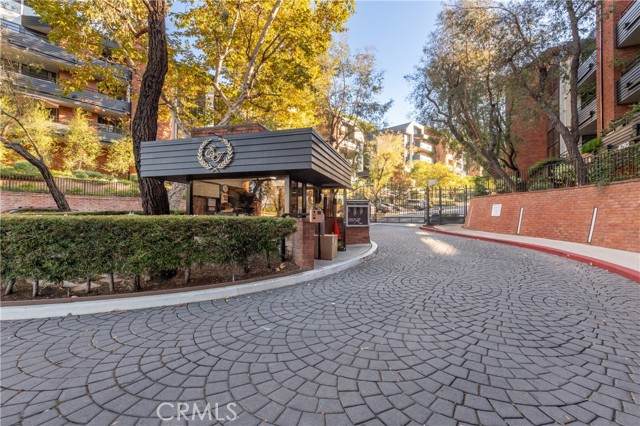 4774 Park Encino - Photo 1