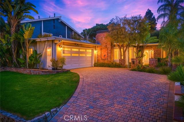 912 Rowell - Photo 1