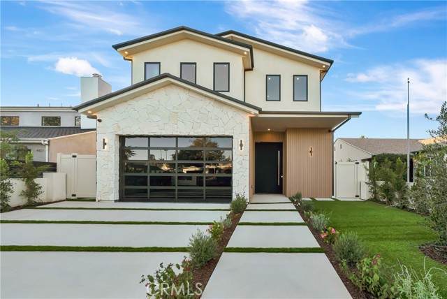 4825 Forman Avenue - Photo 1