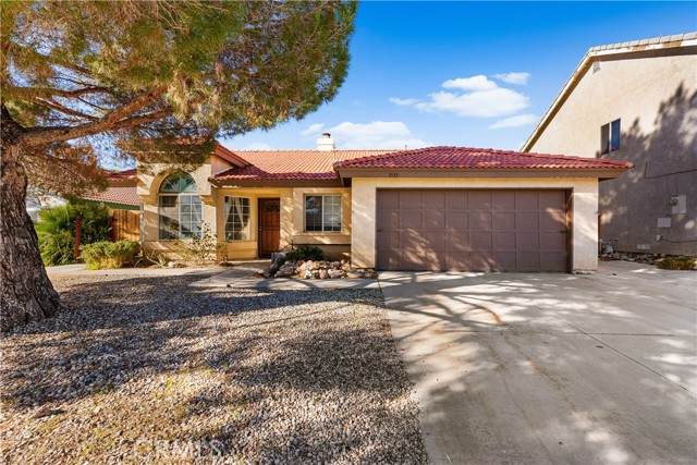 3533 Fernwood - Photo 1