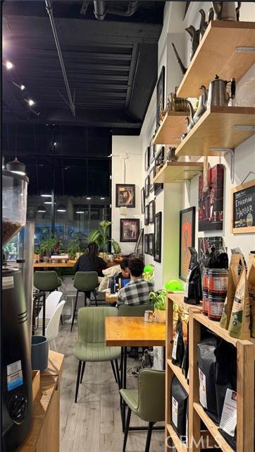  Address Not Published - Photo 1