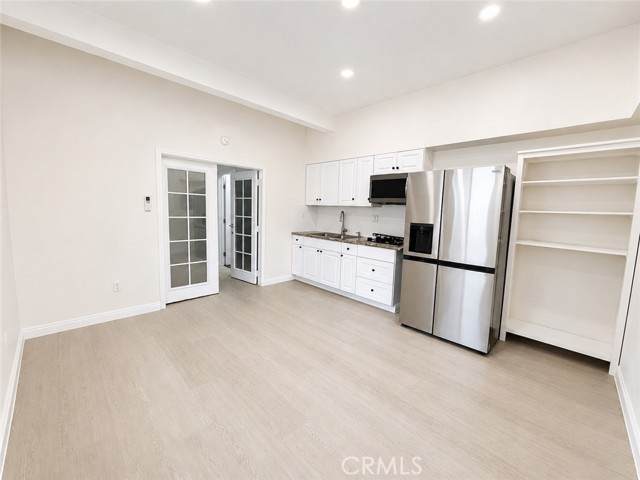 19520 Hart Street - Photo 1