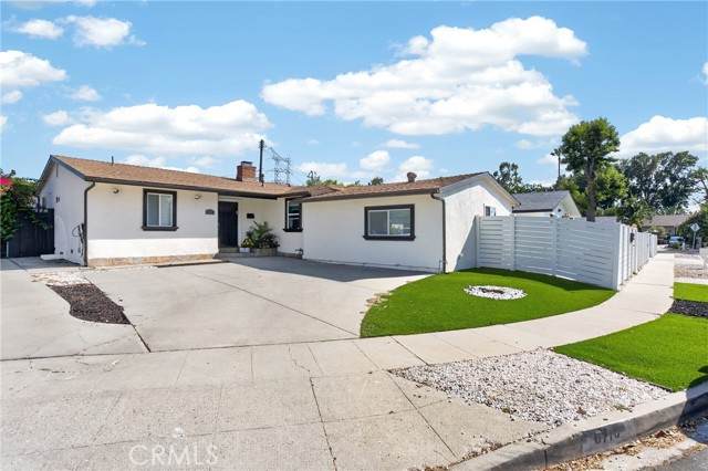 6710 Kurl Way - Photo 1