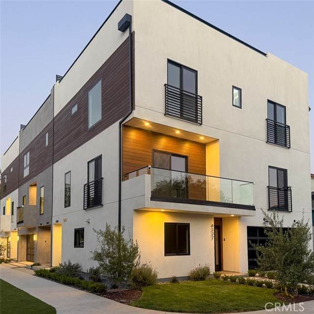 4332 Alcove Avenue - Photo 1
