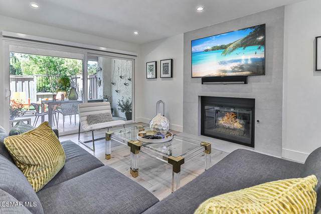 643 Arroyo Oaks Drive - Photo 1