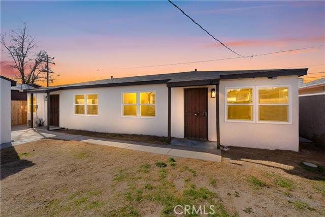 44945 Trevor Avenue - Photo 1