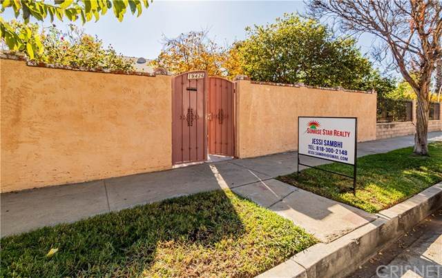 19426 Parthenia Street - Photo 1