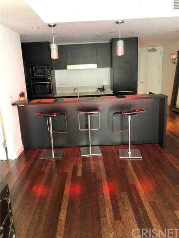 6250 Hollywood - Photo 1