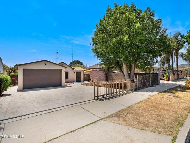 1932 Knox Street - Photo 1