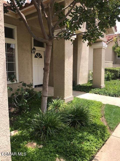 660 Baywood Lane - Photo 1