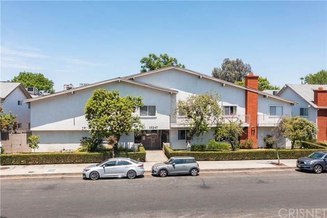 18547 Collins Street - Photo 1