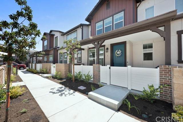 211 Red Brick Drive - Photo 1