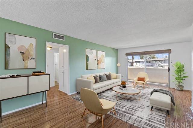 6227 Morse Avenue - Photo 1