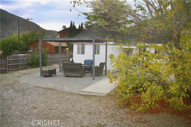 4200 Maple Trail - Photo 1