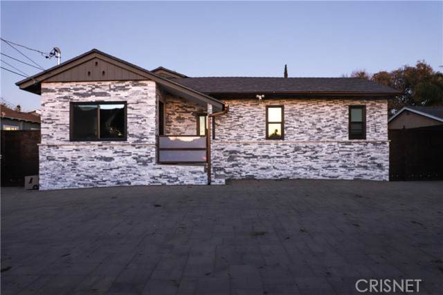 7048 Bellaire Avenue - Photo 1