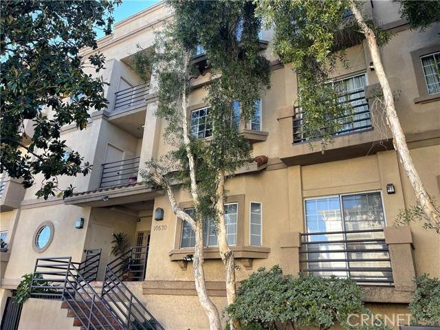 10630 Moorpark Street - Photo 1