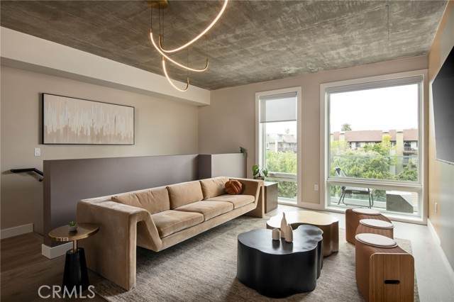 380 Cordova Street - Photo 1