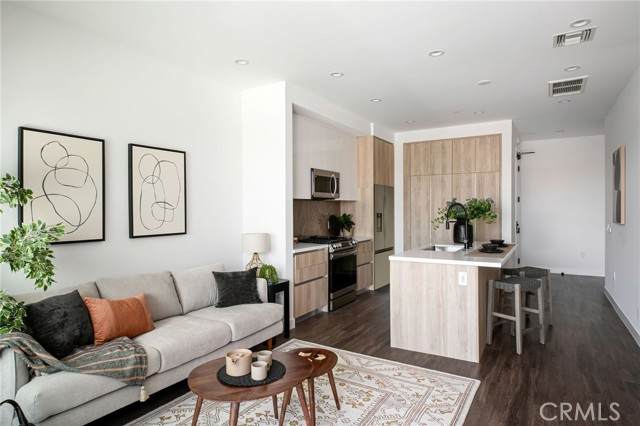 118 Astronaut Ellison S Onizuka Street - Photo 1