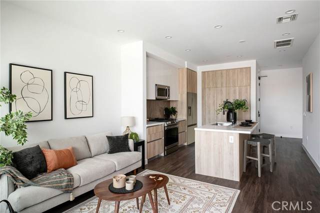 118 Astronaut Ellison S Onizuka Street - Photo 1