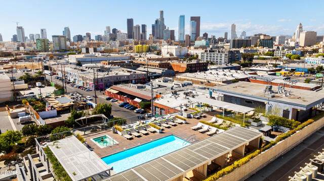 527 Molino Street - Photo 1