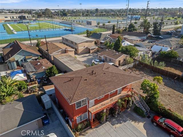 330 Laurel Street - Photo 1