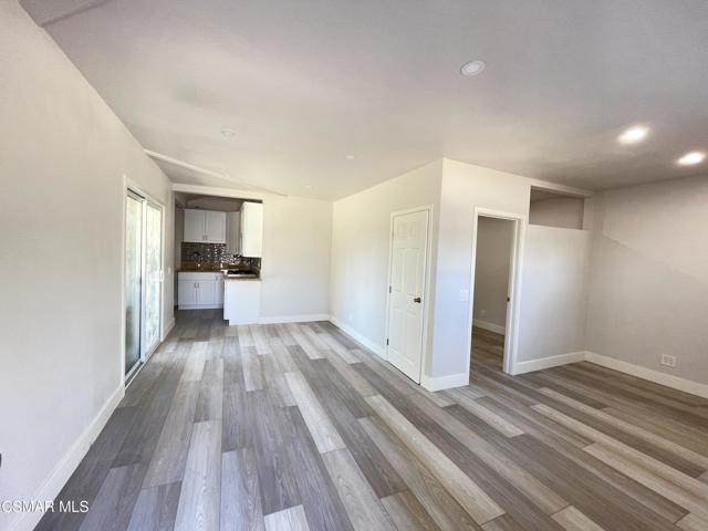 952 Pickwick Court - Photo 1