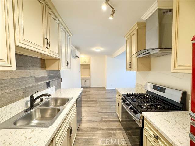 20954 Parthenia Street - Photo 1