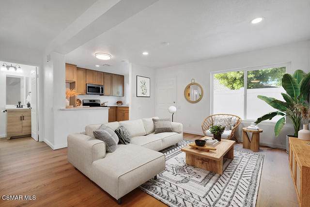 3434 Highwood Court - Photo 1