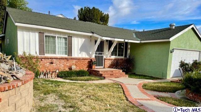 11152 Rhodesia Avenue - Photo 1