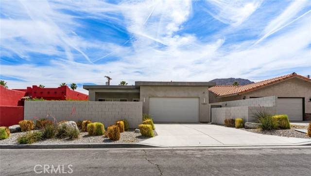 54060 Avenida Madero - Photo 1