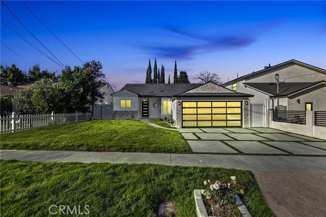 13021 Killion Street - Photo 1