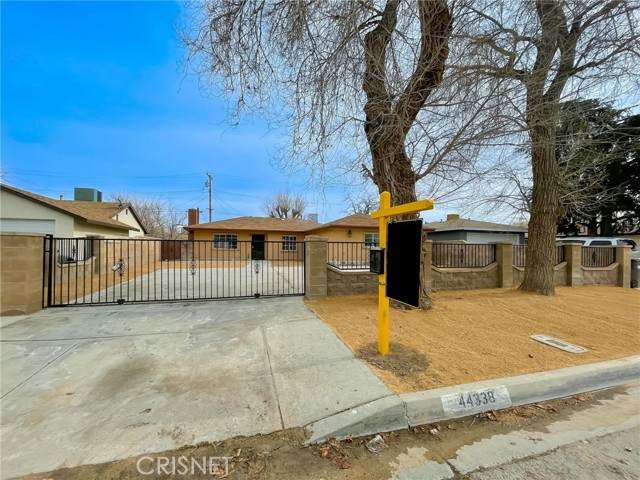 44338 Sundell Avenue - Photo 1