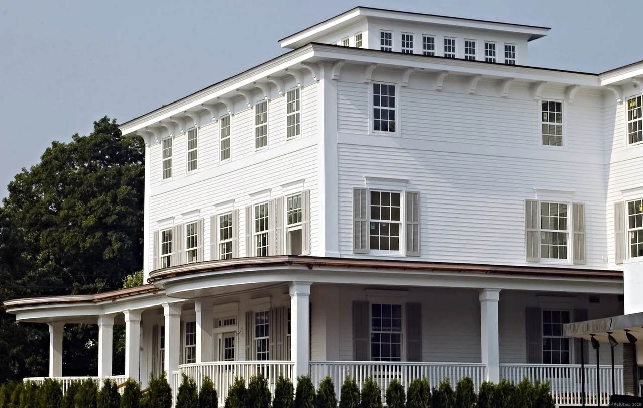 166 Rowayton Avenue - Photo 1