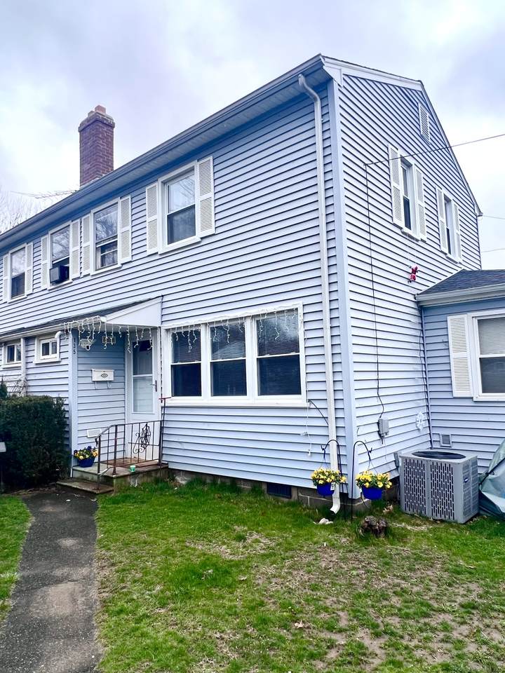 135 Marsh Way - Photo 1