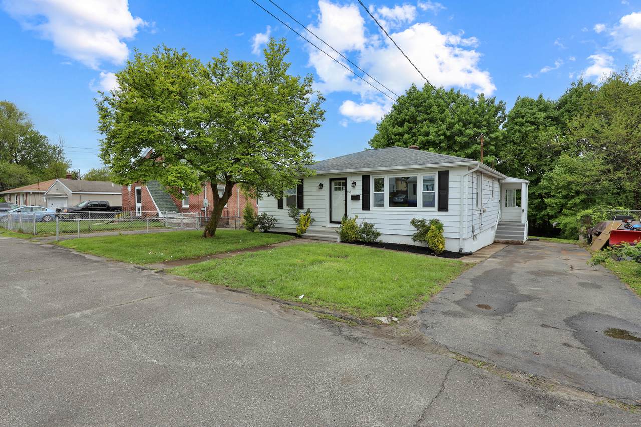 155 Carver Street - Photo 1
