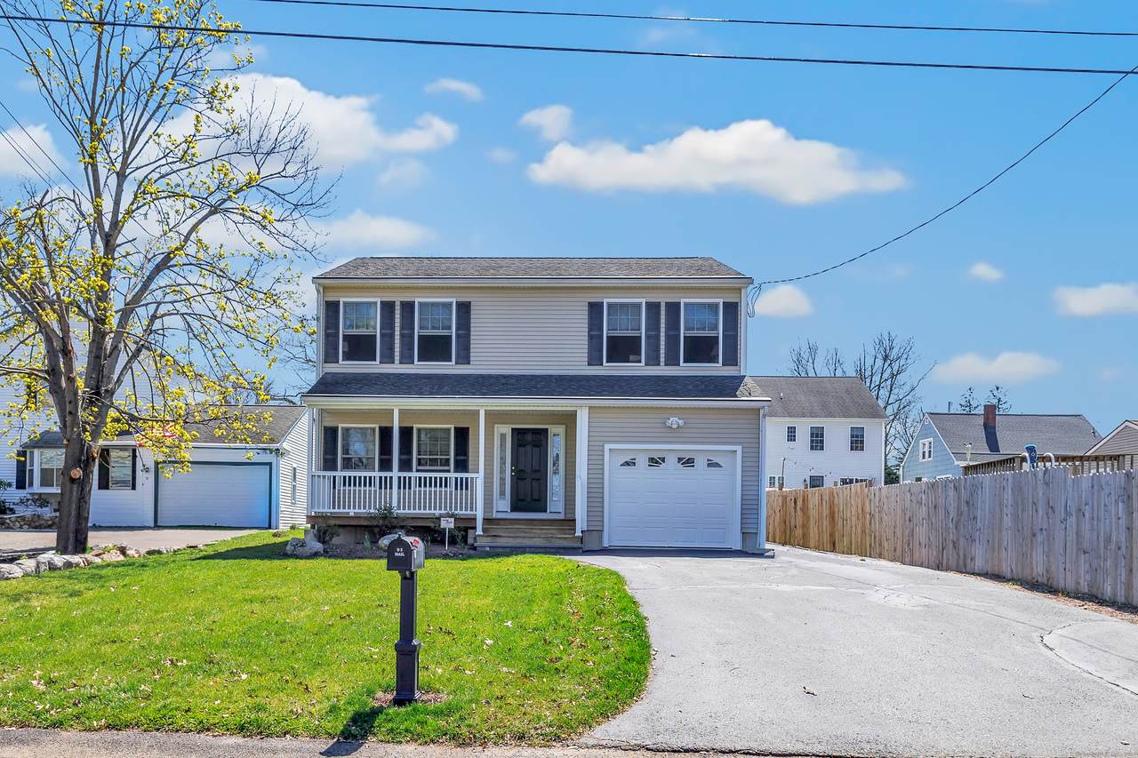 36 Pawtucket Avenue - Photo 1