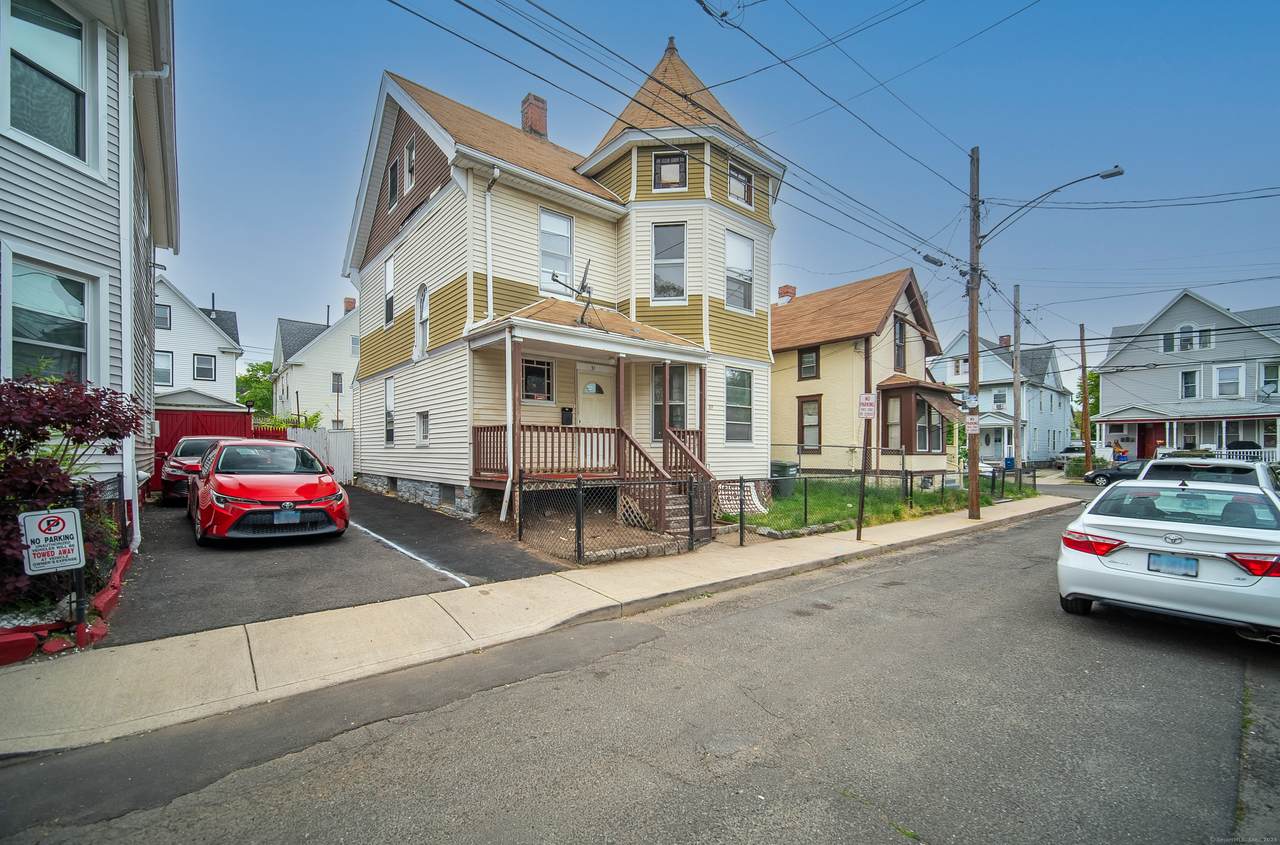 51 Pleasant Street - Photo 1
